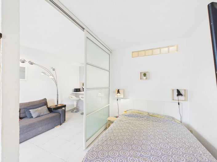 Image No.10-1 Bed Apartment for sale