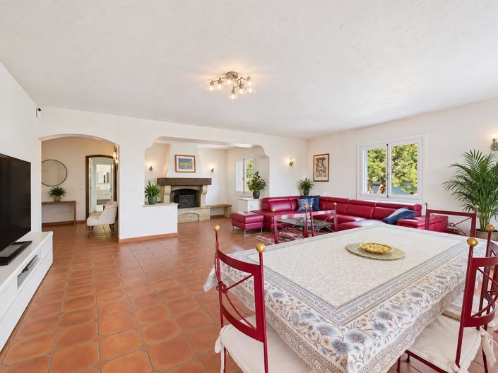 Image No.6-House for sale