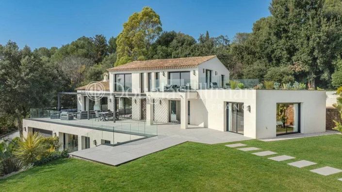 Image No.3-5 Bed House for sale