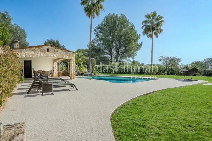 Image No.5-5 Bed House for sale