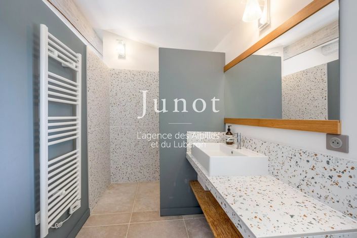 Image No.21-5 Bed House for sale