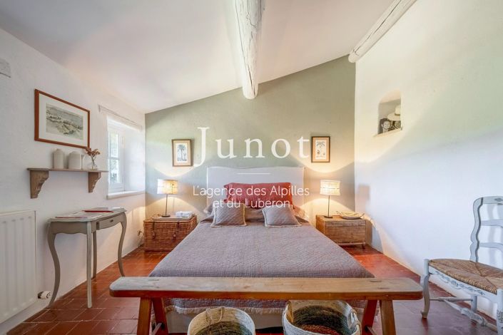 Image No.20-6 Bed House for sale