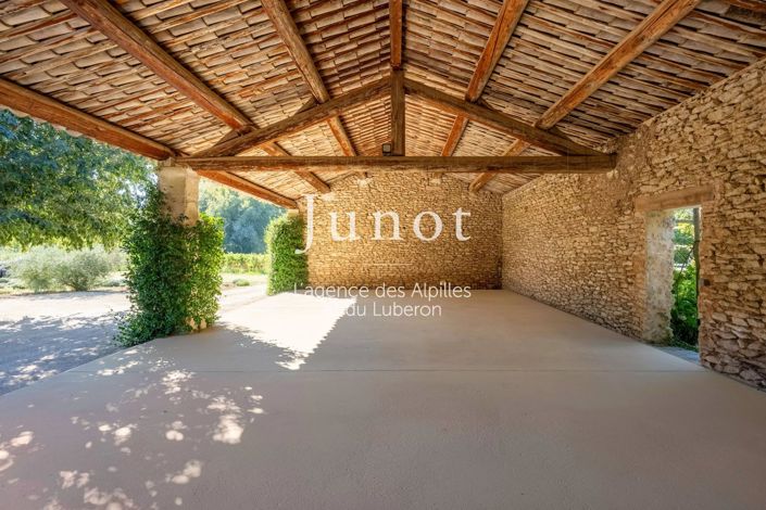 Image No.36-6 Bed House for sale