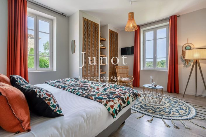 Image No.11-9 Bed House for sale