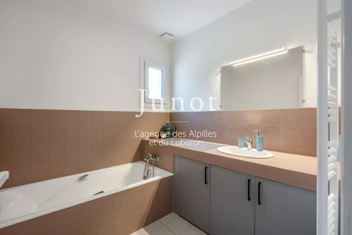 Image No.13-3 Bed House for sale