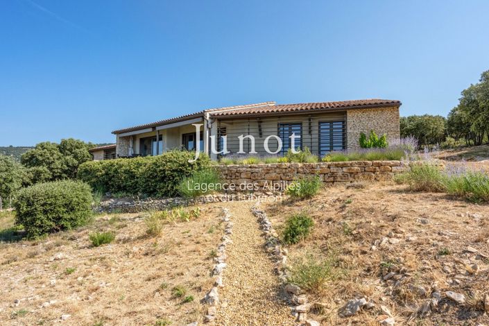 Image No.19-3 Bed House for sale