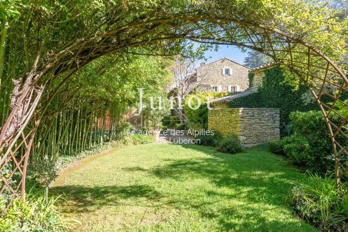 Image No.27-7 Bed House for sale