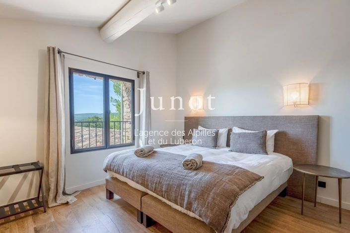 Image No.14-7 Bed House for sale