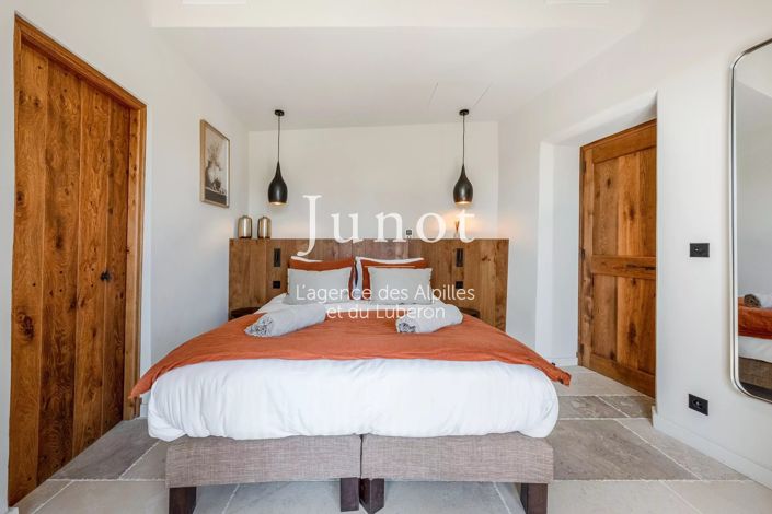 Image No.16-7 Bed House for sale