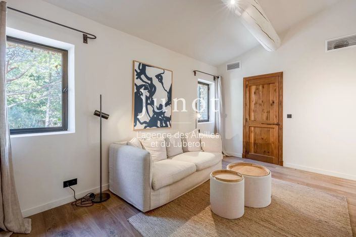 Image No.18-7 Bed House for sale