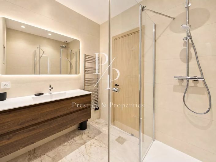 Image No.24-3 Bed Apartment for sale