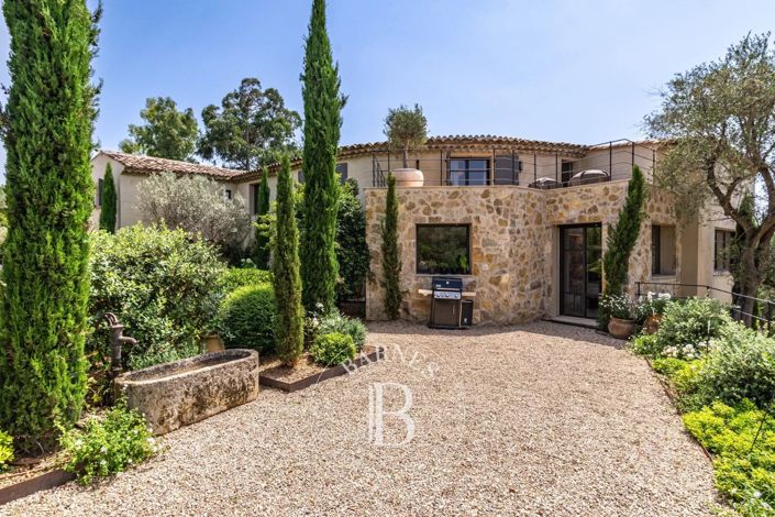 Image No.3-5 Bed House for sale