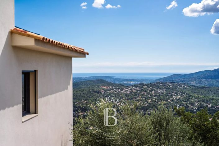 Image No.16-4 Bed House for sale