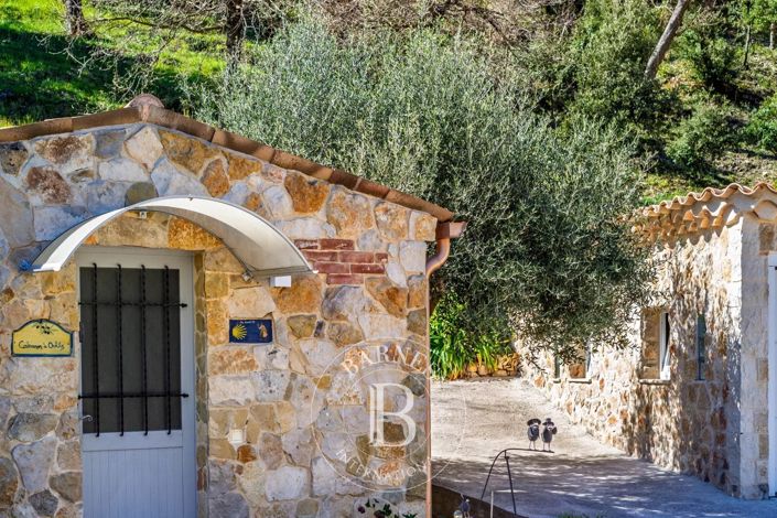 Image No.6-4 Bed House for sale