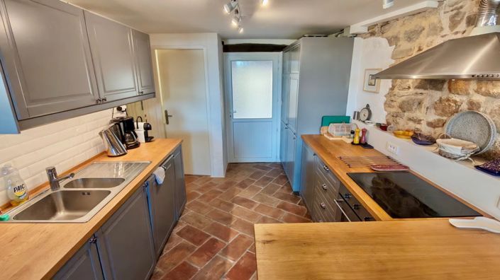 Image No.9-2 Bed House for sale