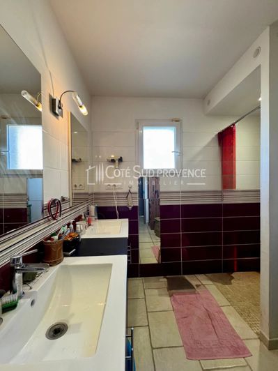 Image No.14-3 Bed House for sale