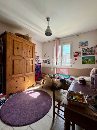 Image No.18-3 Bed House for sale
