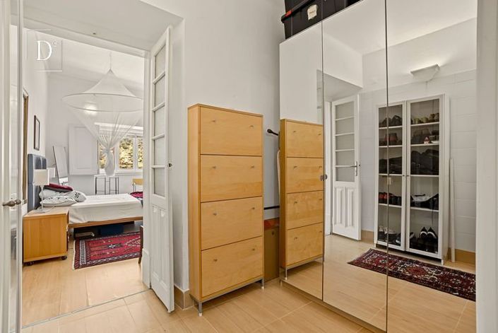Image No.18-6 Bed House for sale