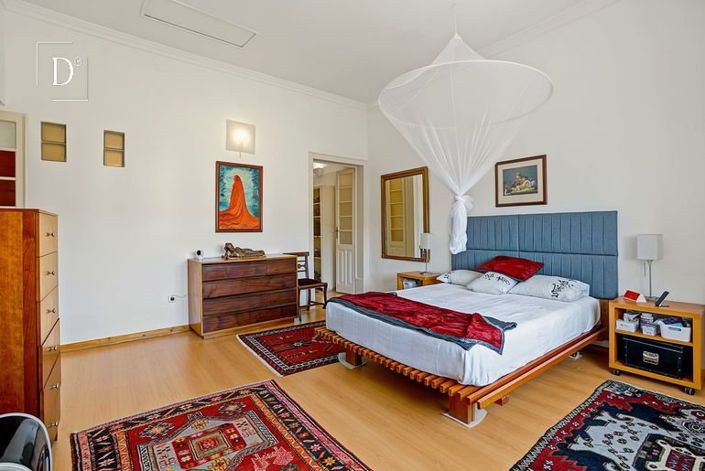Image No.6-6 Bed House for sale