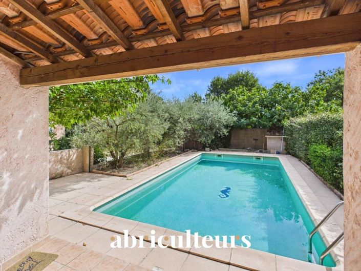 Image No.2-4 Bed House for sale