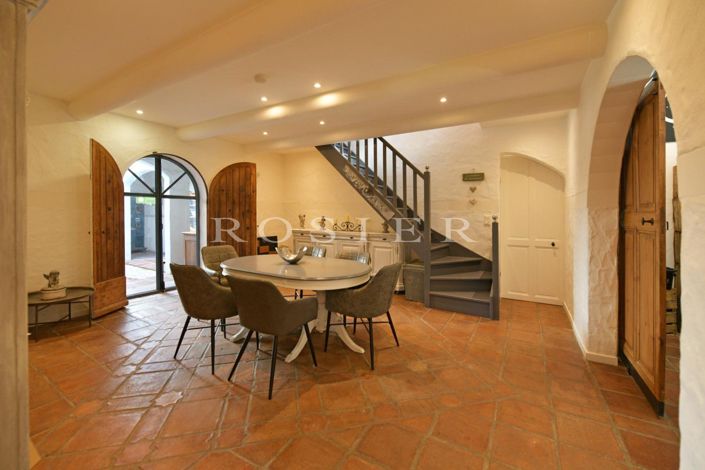 Image No.4-15 Bed House for sale