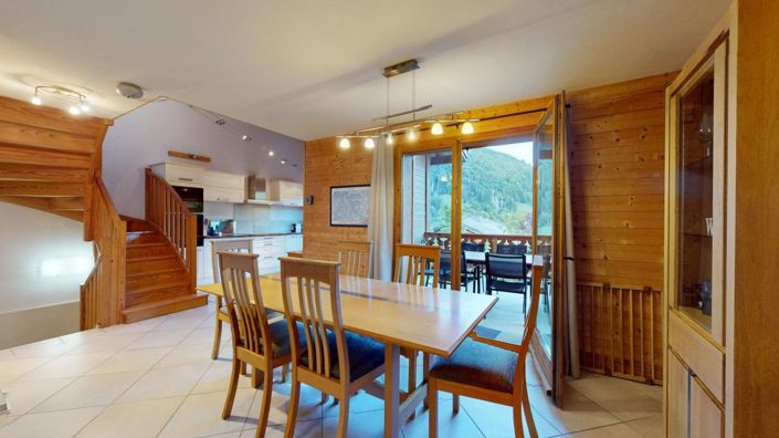 Image No.12-4 Bed Property for sale