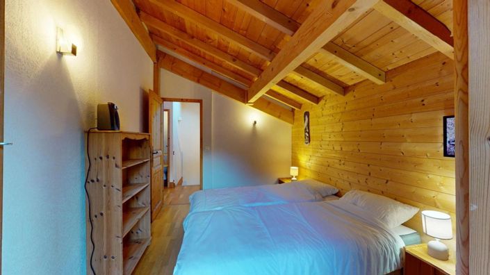 Image No.17-4 Bed Property for sale
