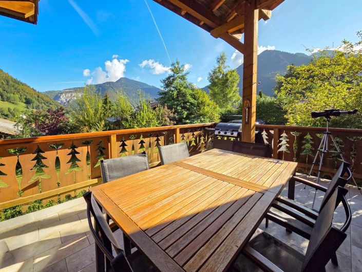 Image No.2-4 Bed Property for sale