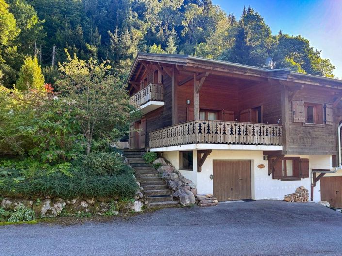 Image No.41-4 Bed Property for sale