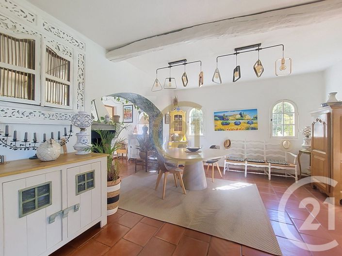 Image No.6-4 Bed House for sale