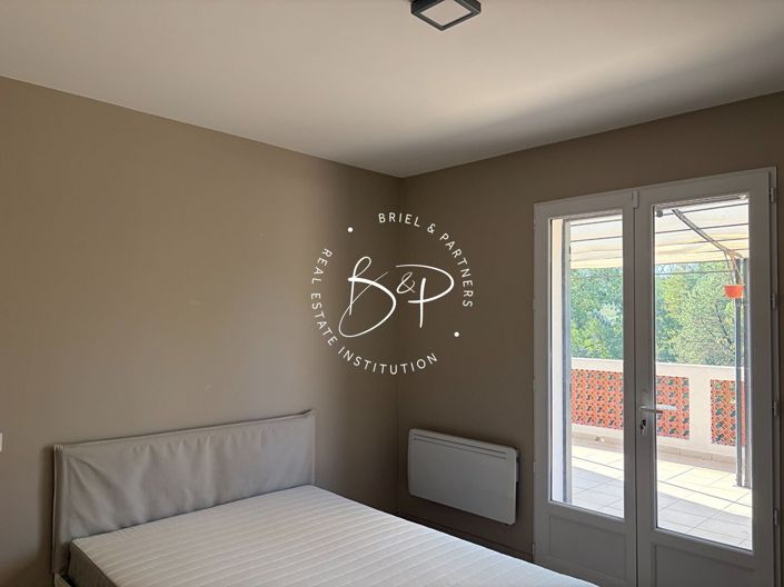 Image No.18-5 Bed House for sale