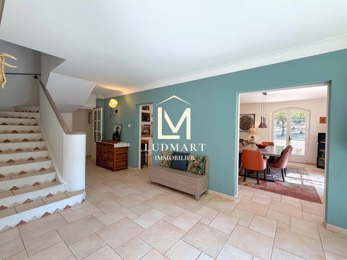 Image No.16-4 Bed House for sale
