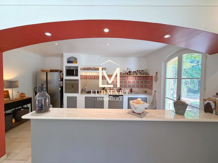 Image No.18-4 Bed House for sale