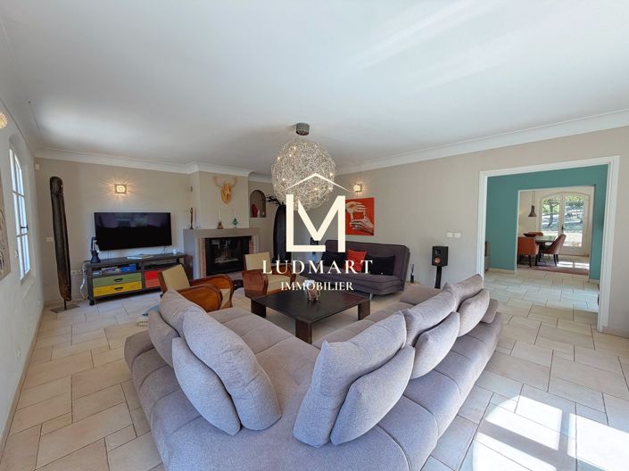 Image No.23-4 Bed House for sale