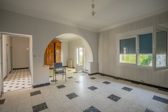 Image No.3-3 Bed House for sale