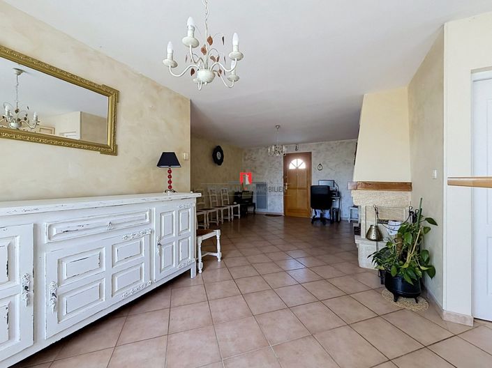Image No.3-3 Bed House for sale