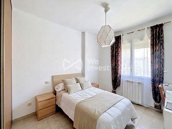 Image No.13-4 Bed House for sale