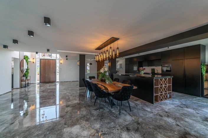 Image No.7-4 Bed House for sale