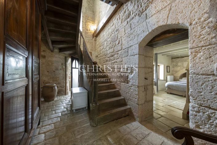 Image No.21-Propriété de 7 chambres à vendre
