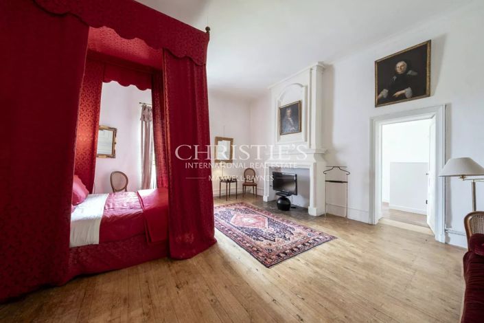 Image No.22-Propriété de 7 chambres à vendre