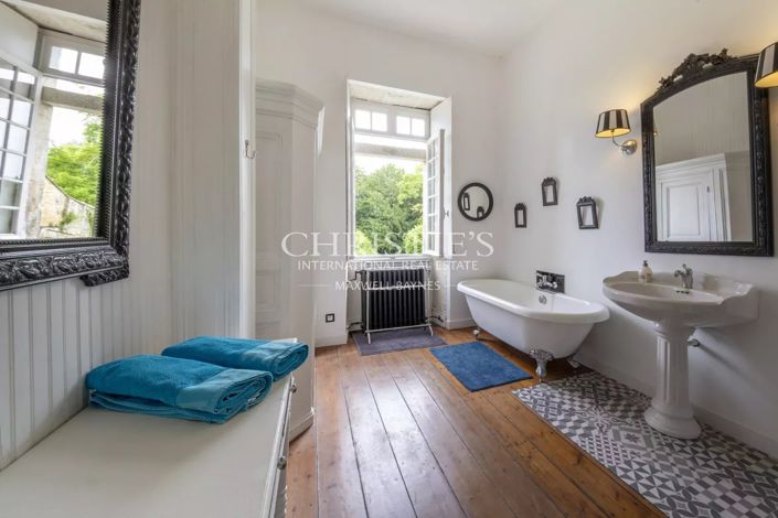 Image No.29-Propriété de 7 chambres à vendre