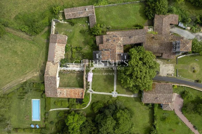 Image No.42-Propriété de 7 chambres à vendre