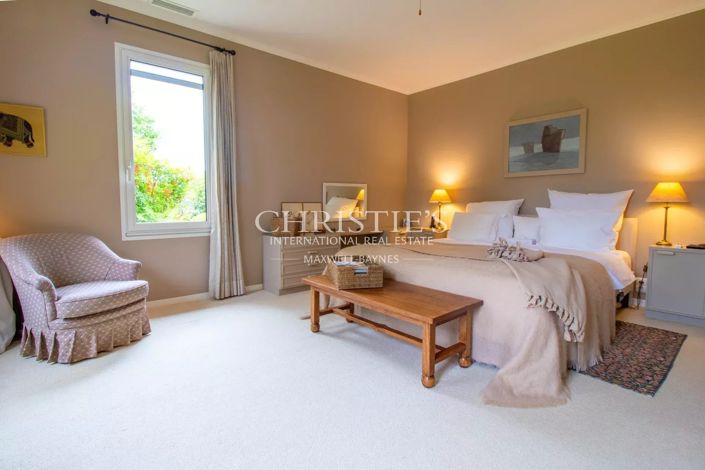 Image No.19-4 Bed House for sale
