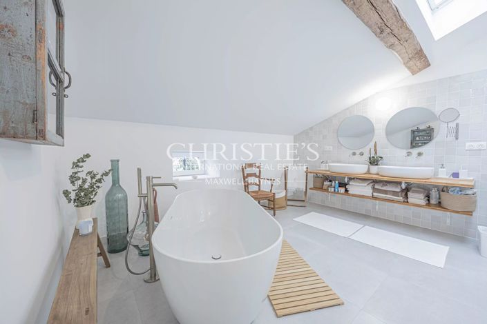 Image No.12-4 Bed House for sale
