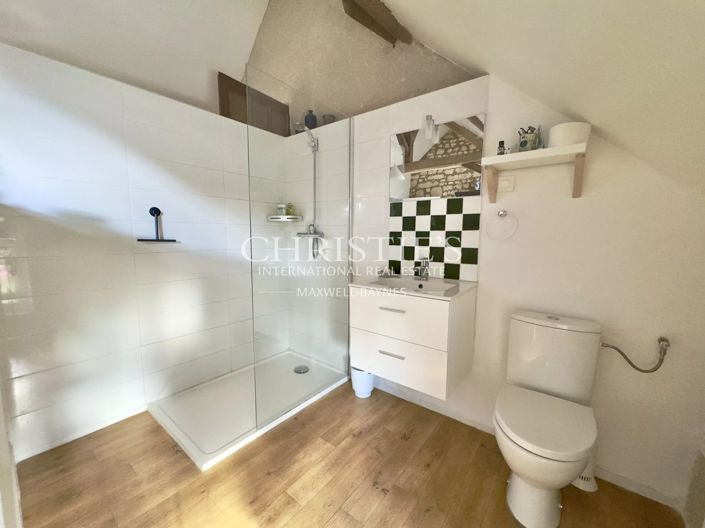 Image No.10-3 Bed House for sale