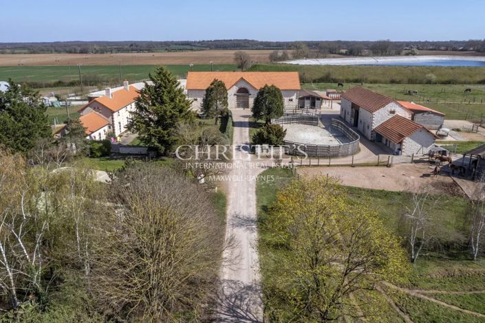 Image No.2-6 Bed Property for sale