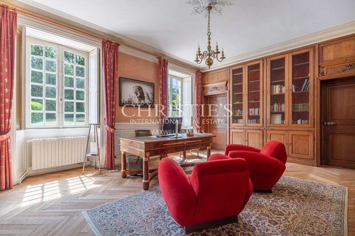 Image No.21-16 Bed House for sale