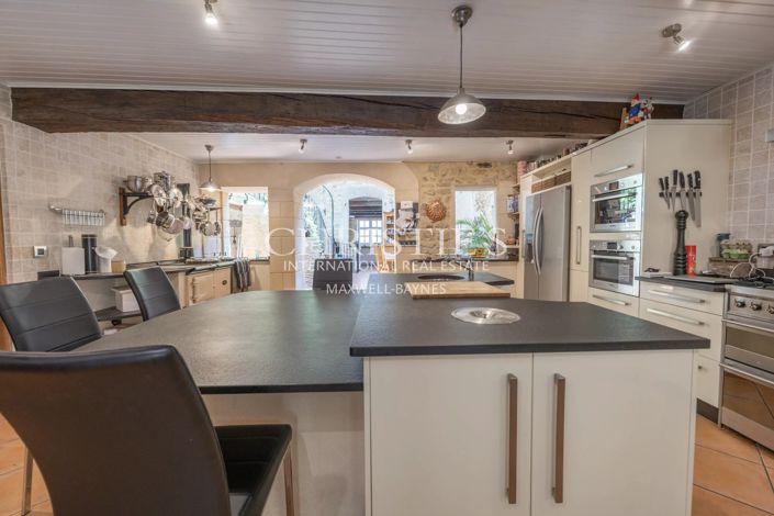 Image No.10-5 Bed House for sale