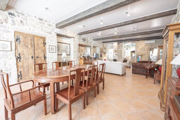 Image No.5-5 Bed House for sale