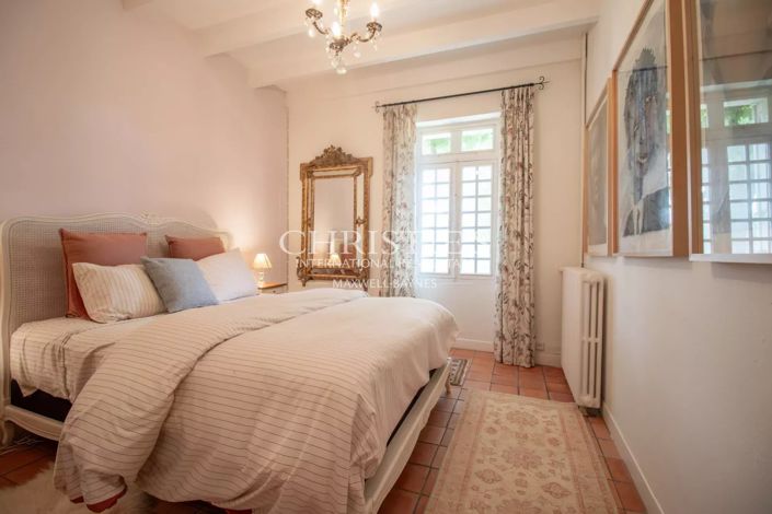 Image No.15-4 Bed House for sale